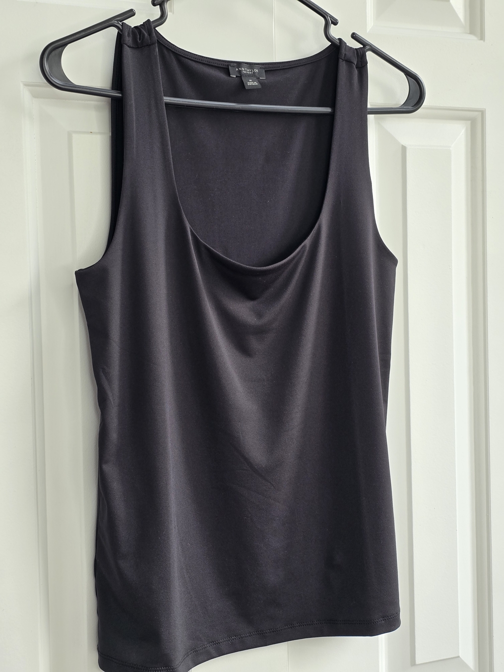 Ann Taylor Factory Black Sleeveless Round Neck Tank